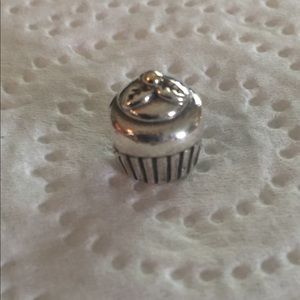 Pandora cupcake charm
